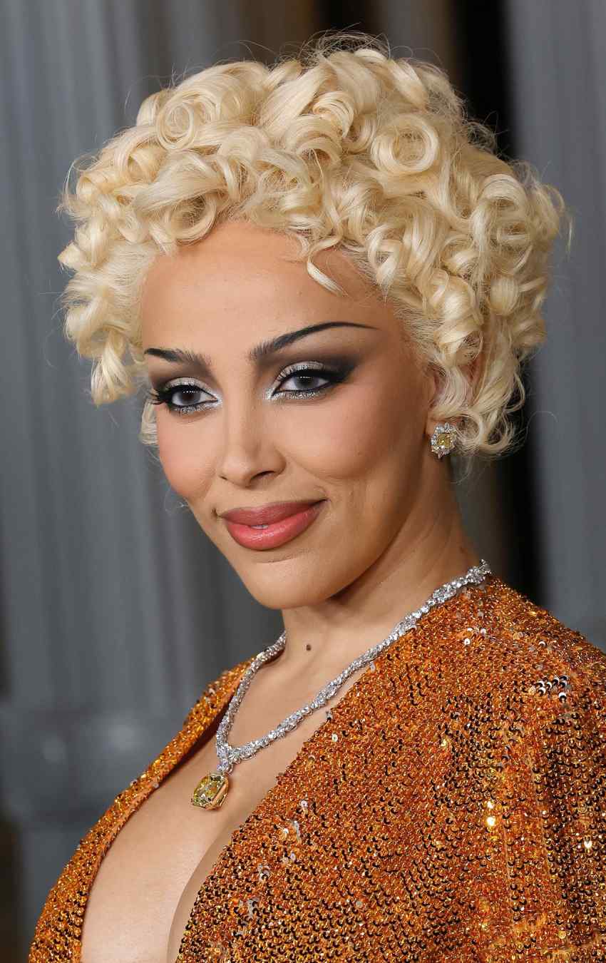 Doja Cat Channels Marilyn Monroe at 2025 LACMA
