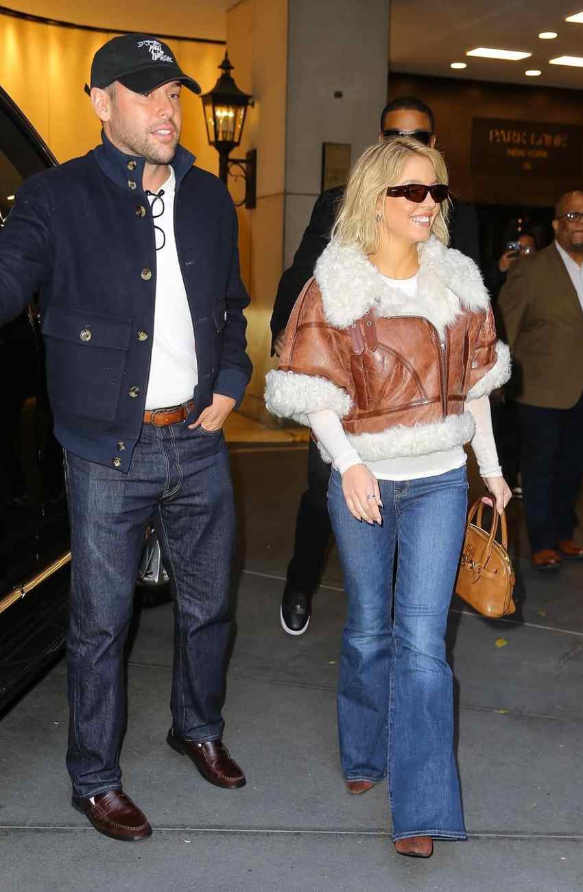 Sydney Sweeney and Scooter Braun Enjoy a Sweet Moment in Central Park