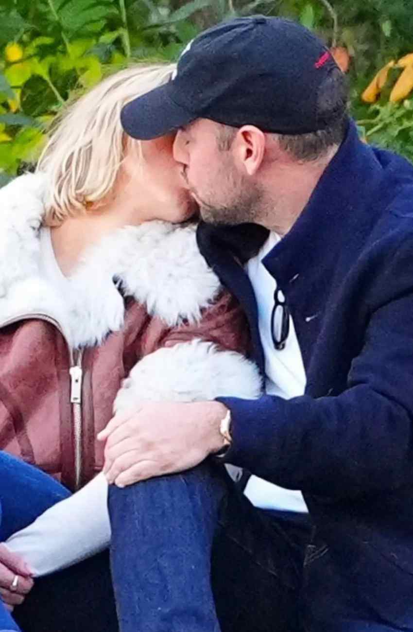Sydney Sweeney and Scooter Braun Enjoy a Sweet Moment in Central Park