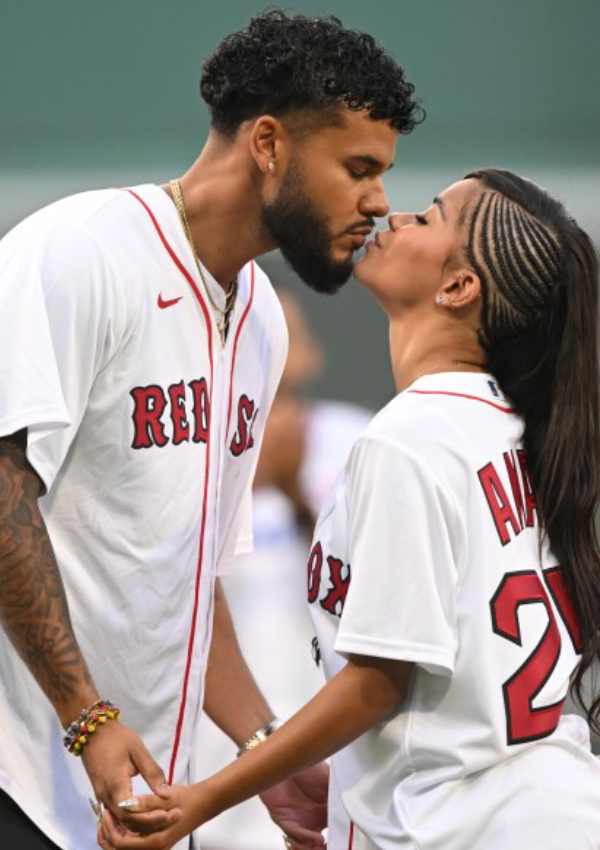 Love Island USA Star Amaya Espinal Confirms