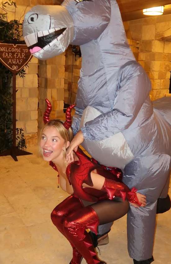 Sydney Sweeney Friendsgiving Week Was Pure Fun and Chaos