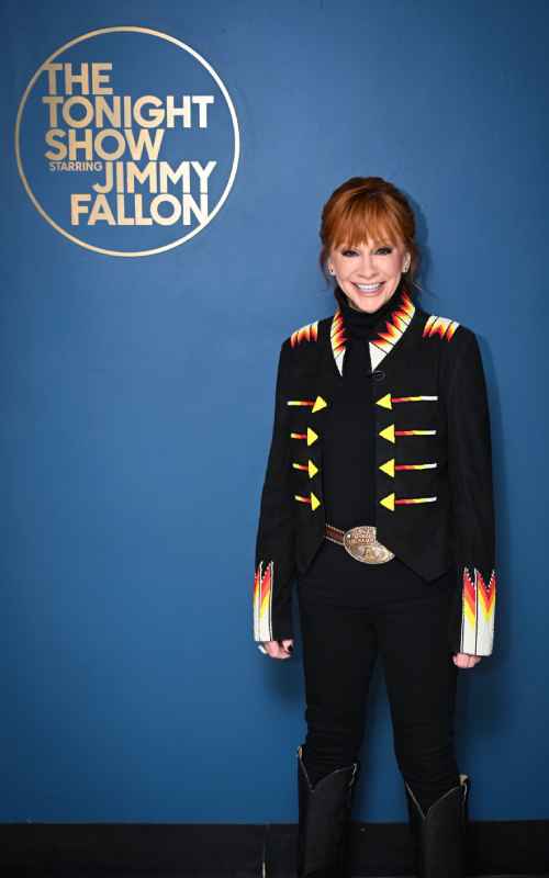 Amanda Seyfried and Kon Knueppel Light Up Tonight Show Night