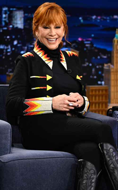 Amanda Seyfried and Kon Knueppel Light Up Tonight Show Night