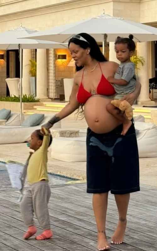 Pregnant Rihanna stuns in string bikini photos from Barbados