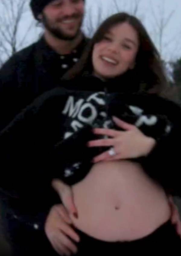 Josh Allen Hailee Steinfeld