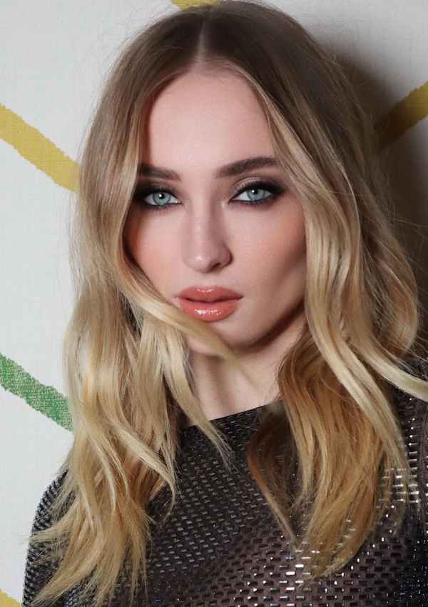 Sophie Turner stuns in sheer Self-Portrait look on Jimmy Fallon