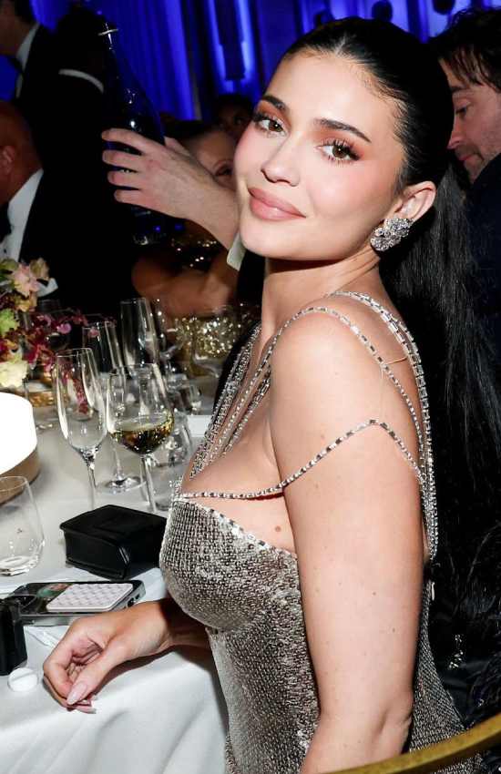 Kylie Jenner and Ariana Grande Shine at Golden Globes 2026