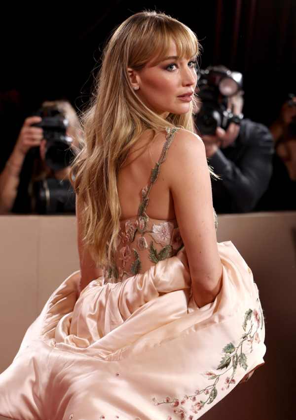 Jennifer Lawrence Stuns in Sheer Dress at 2026 Golden Globes