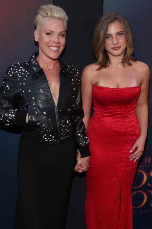 Lost Boys Movie Stars Reunite for Broadway Musical Opening