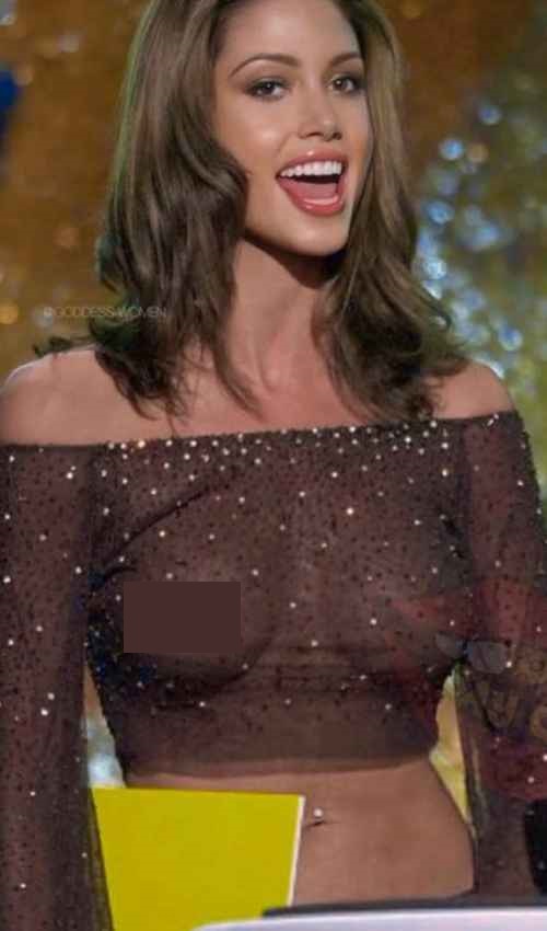 Shannon Elizabeth Earns on OnlyFans