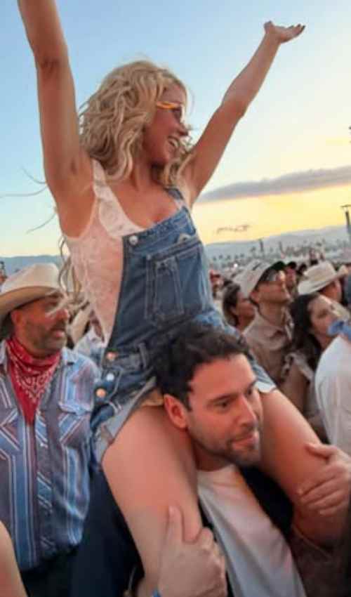Sydney Sweeney and Scooter Braun Confirm Romance at Stagecoach