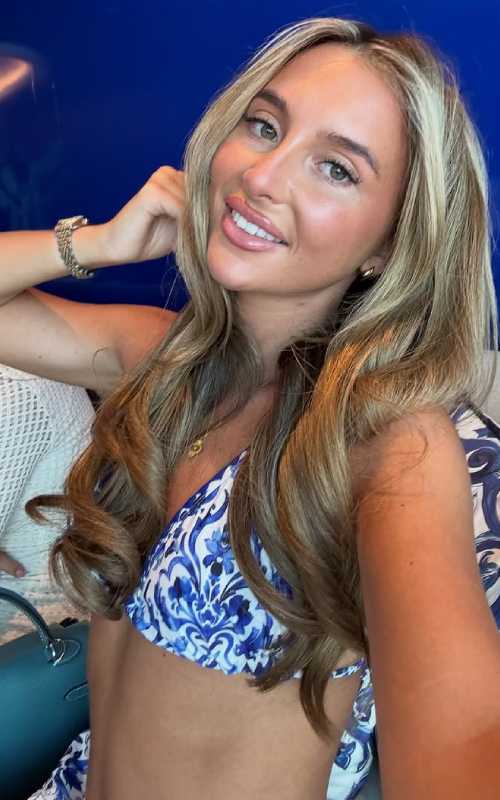 Love Island bombshells yasmin hadloww