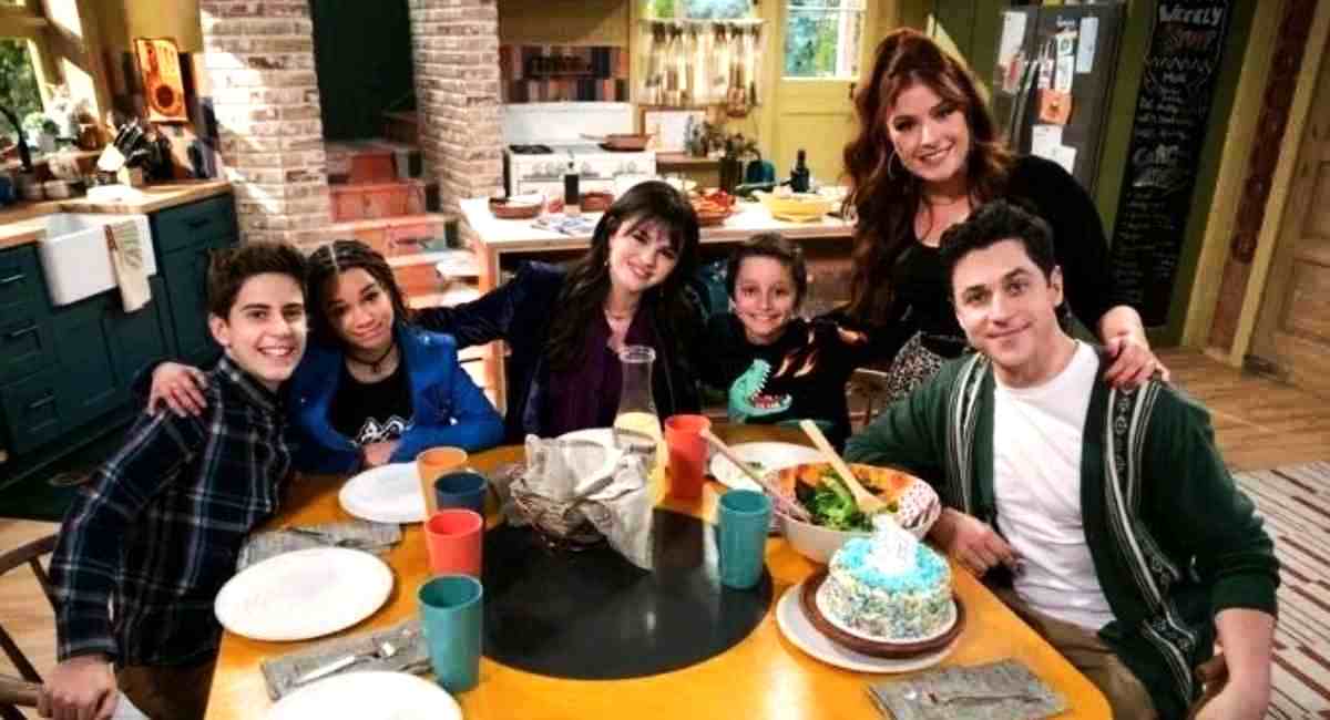 Wizards Beyond Waverly Place Release Date and Cast Details