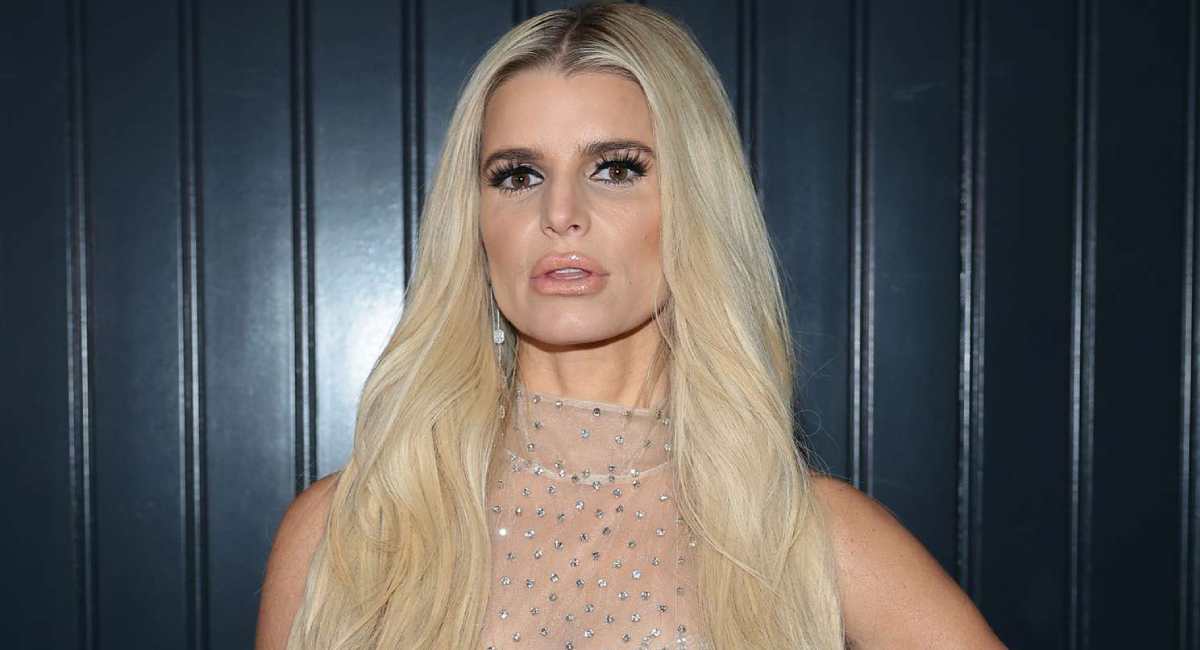 Jessica Simpson Awkward American Idol Comeback 2025