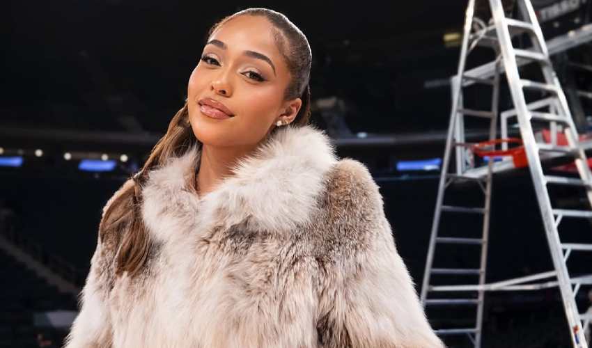 Jordyn Woods Shows Engagement Ring at Christmas Knicks Game