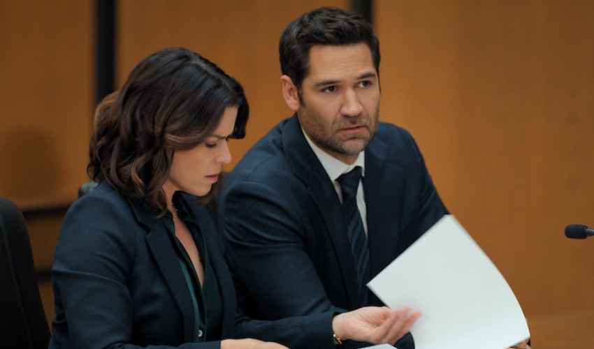 Netflix Confirms The Lincoln Lawyer Will End With Season 5